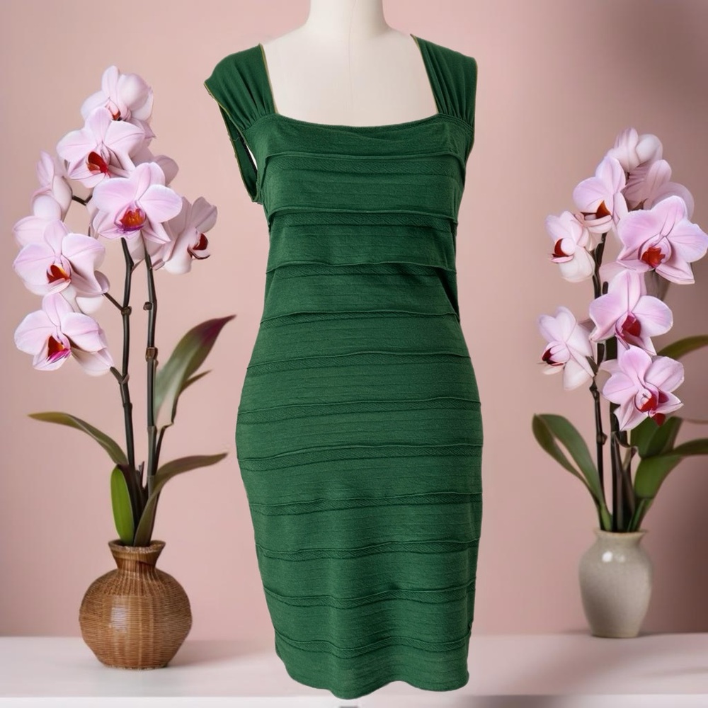 Max Studio  Green Knit Sleeveless Dress	Size XS